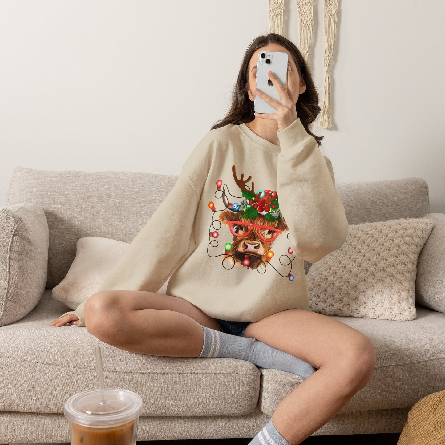 Christmas Highland Cow Crewneck Reindeer Sweatshirt – Festive Holiday Lights Design