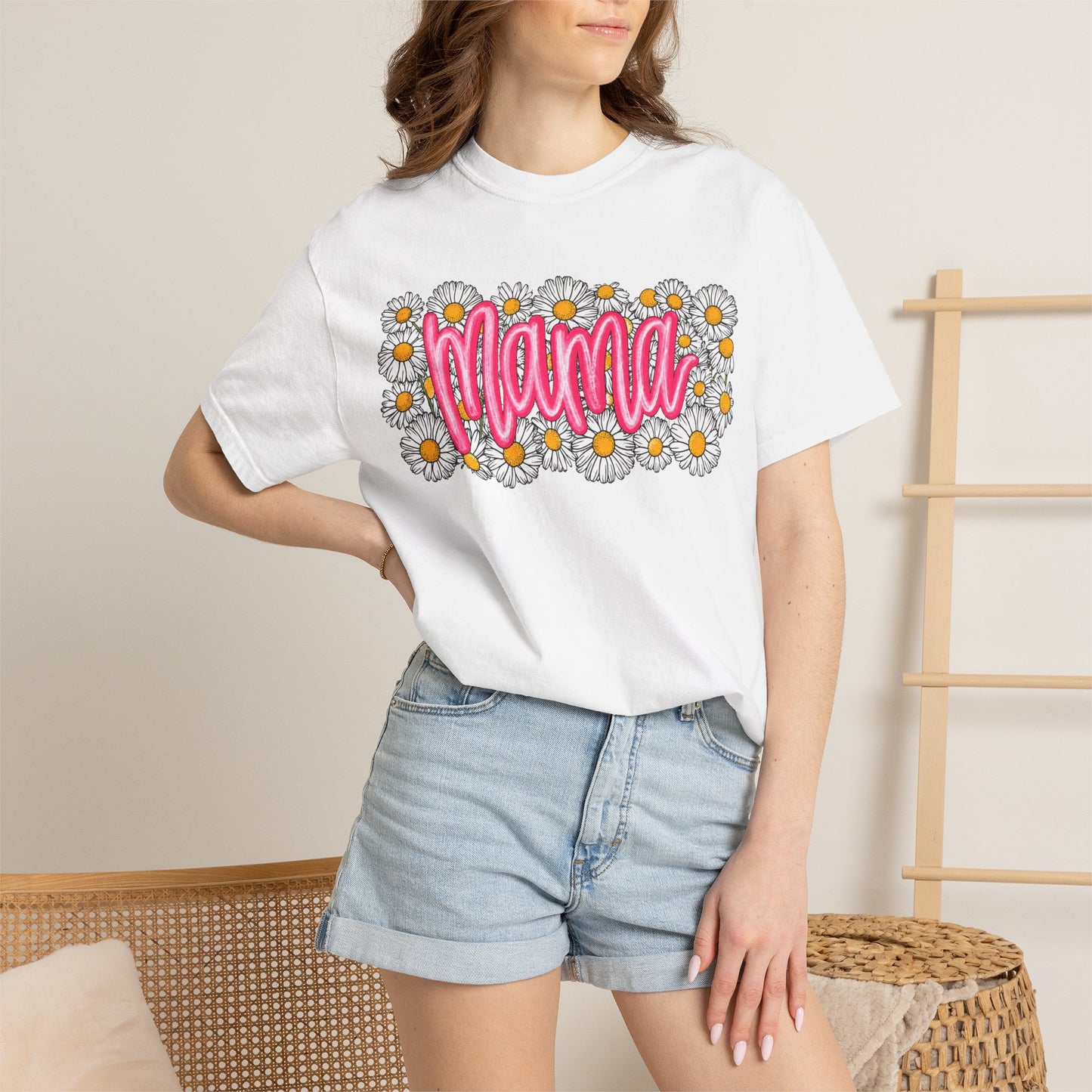 Pink Daisy Mama Shirt • Floral Mama Tee • Spring Mama Graphic Shirt • Cute Feminine Motherhood Outfit