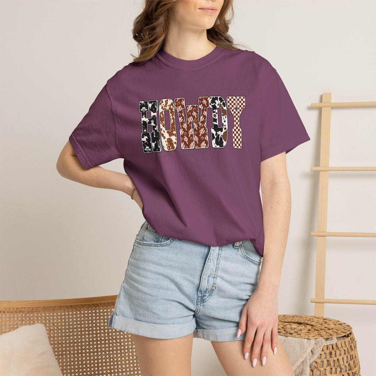 western howdy tee