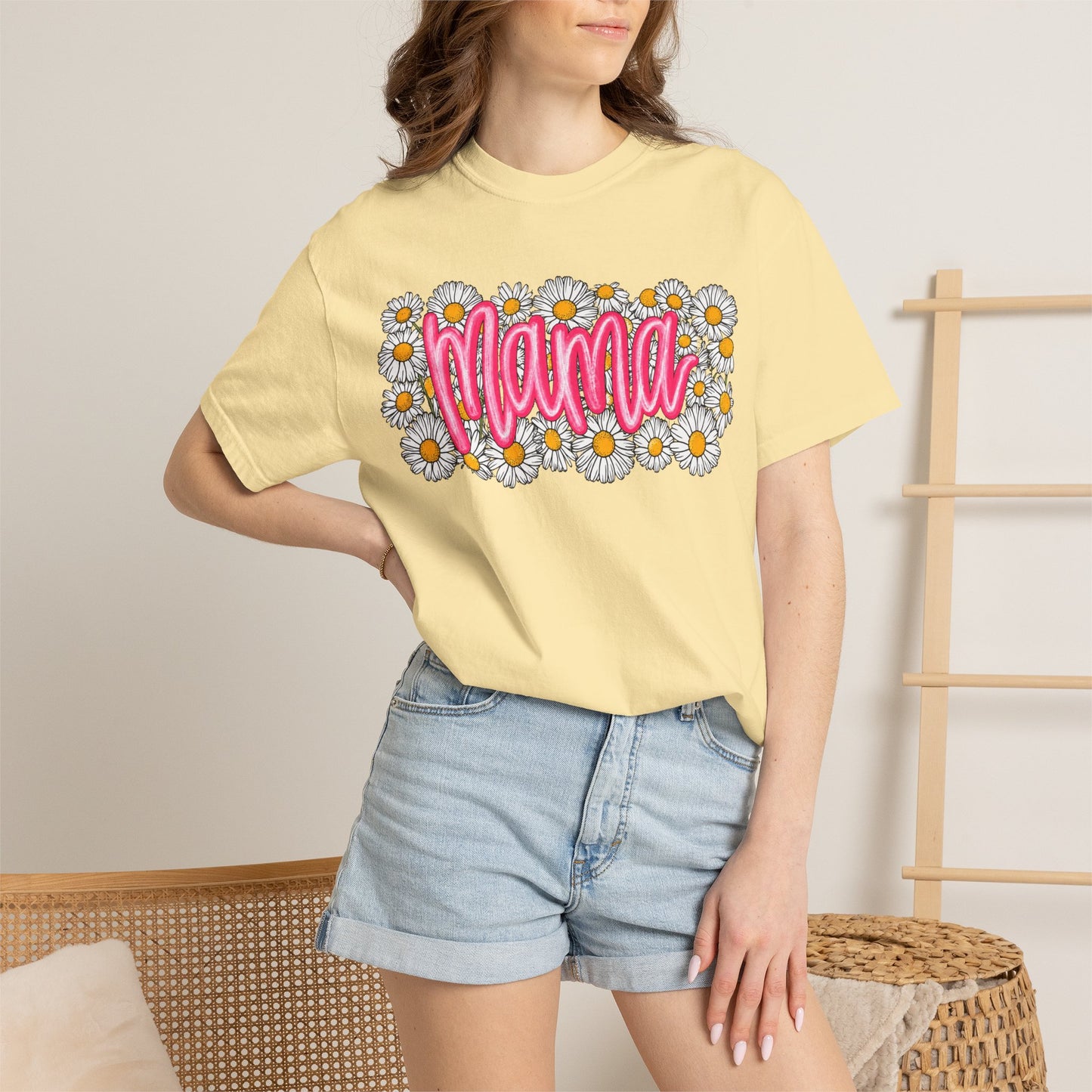 Pink Daisy Mama Shirt • Floral Mama Tee • Spring Mama Graphic Shirt • Cute Feminine Motherhood Outfit