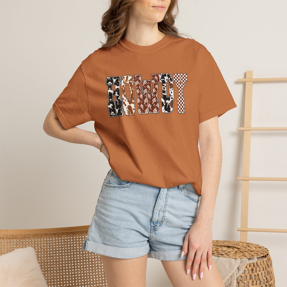 western howdy tee