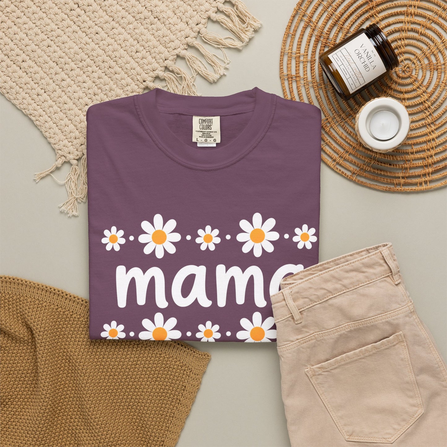 Retro Daisy Mama Tee • Floral Mama Shirt • Spring Boutique Mom Graphic Tee • Mother’s Day Gift Shirt