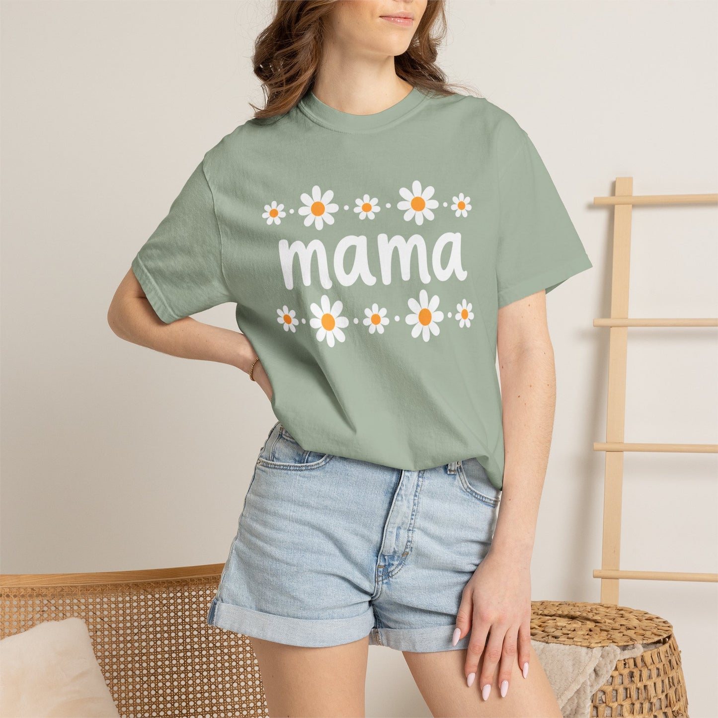 Retro Daisy Mama Tee • Floral Mama Shirt • Spring Boutique Mom Graphic Tee • Mother’s Day Gift Shirt