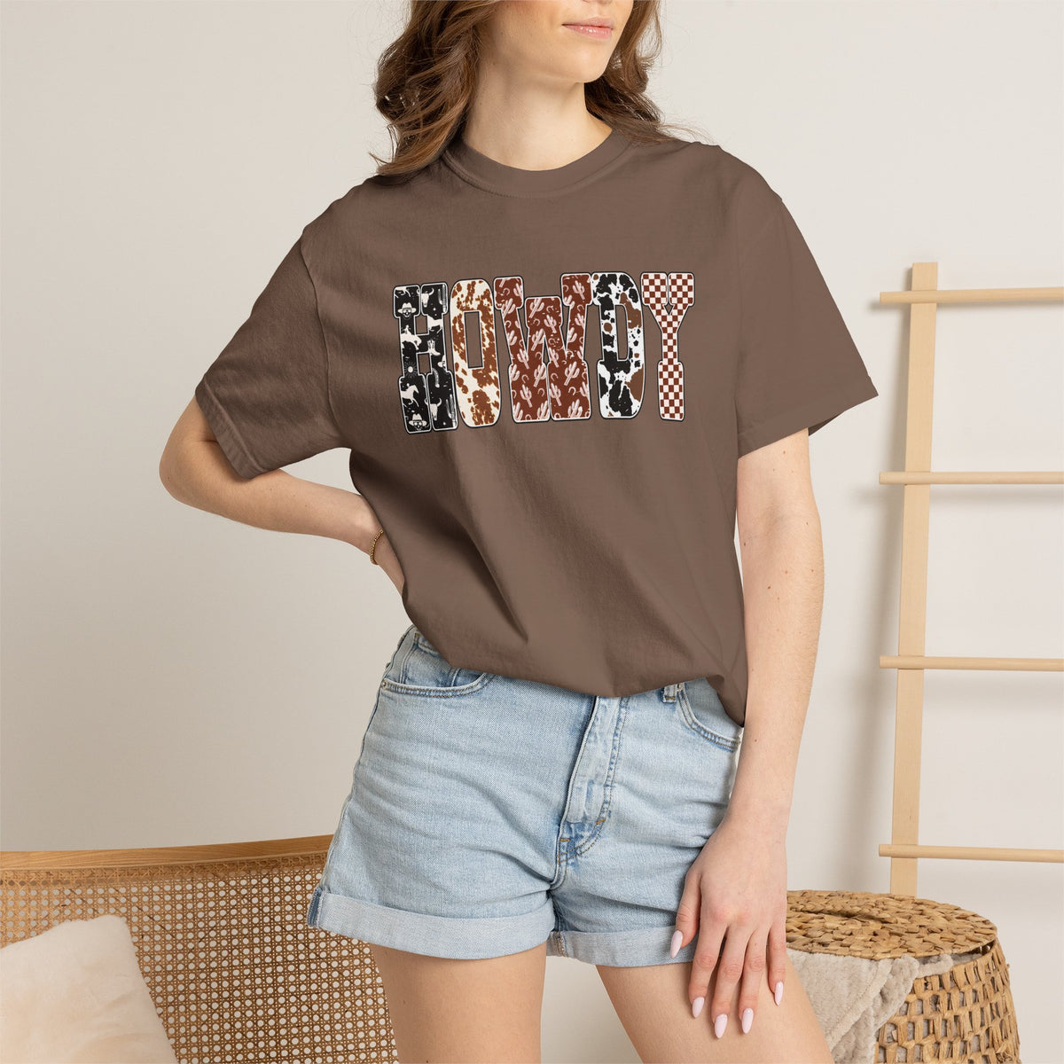 western howdy tee