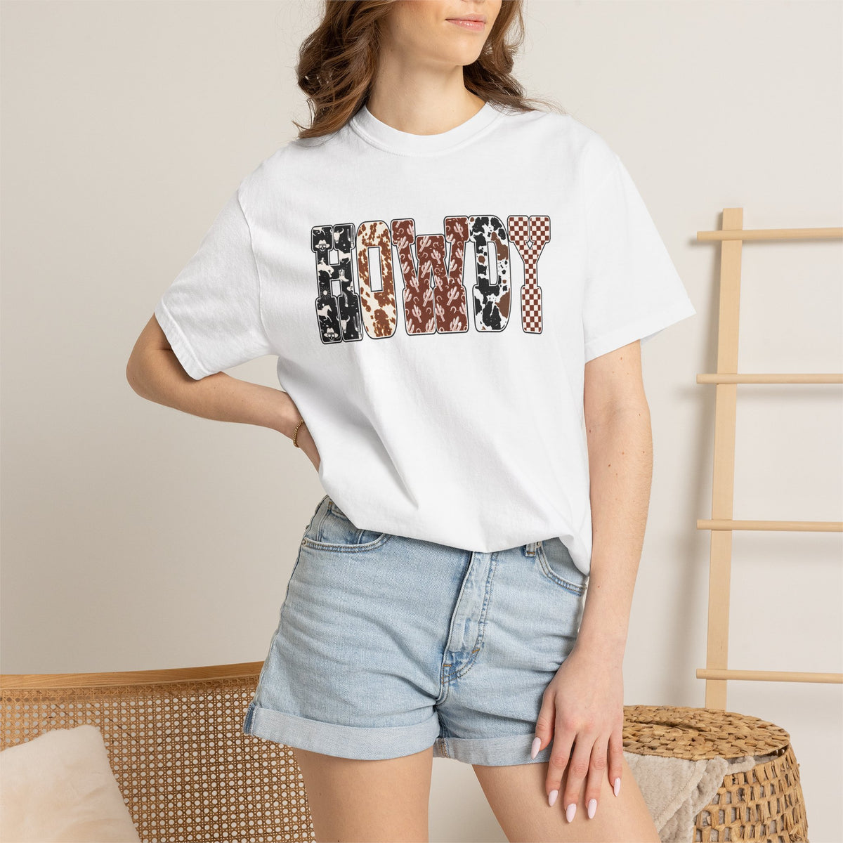 western howdy tee