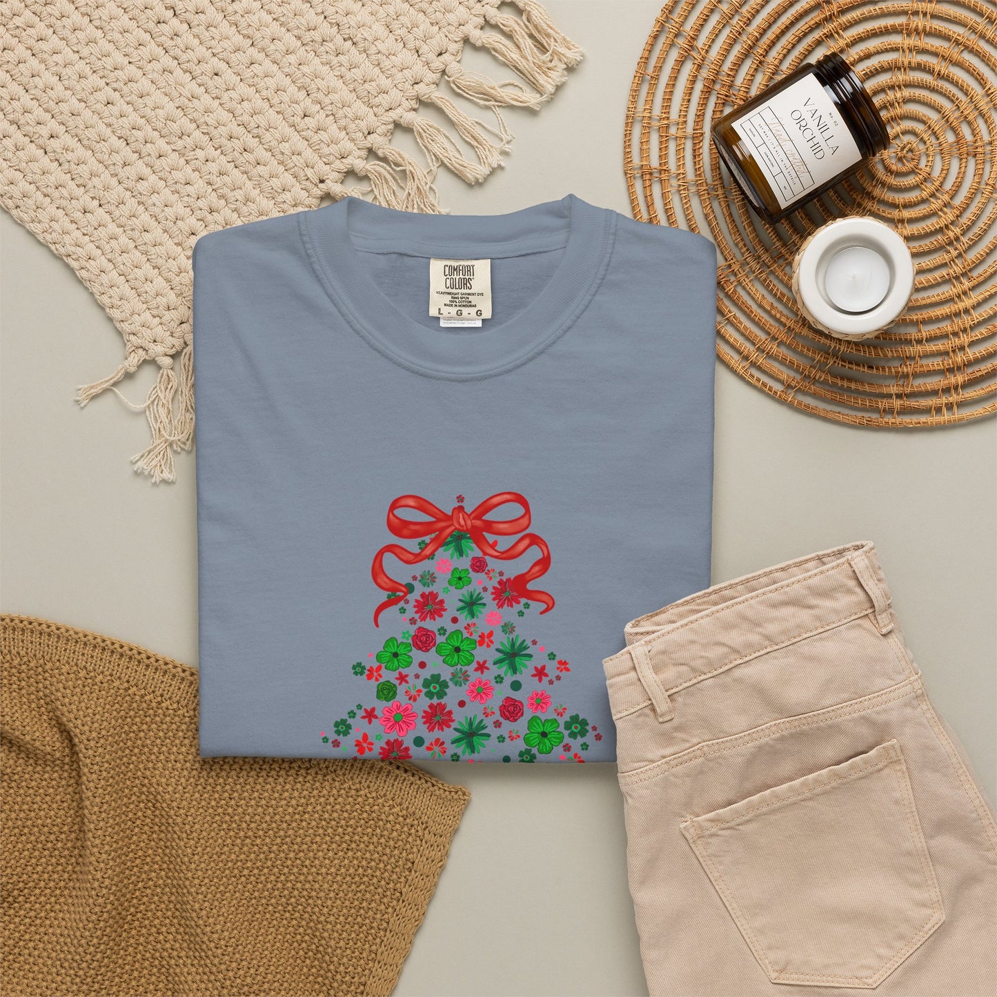 Merry & Bright Christmas Tree Shirt • Floral Christmas Tree Tee • Cute Pink & Green Holiday T-Shirt • Comfort Colors Christmas Shirt • Women's Christmas Tee