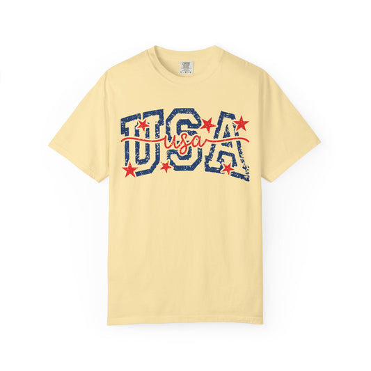 Retro USA Americana Mama Tee • Bold Patriotic Outfit Shirt • Vintage 4TH of July Script Summer Top