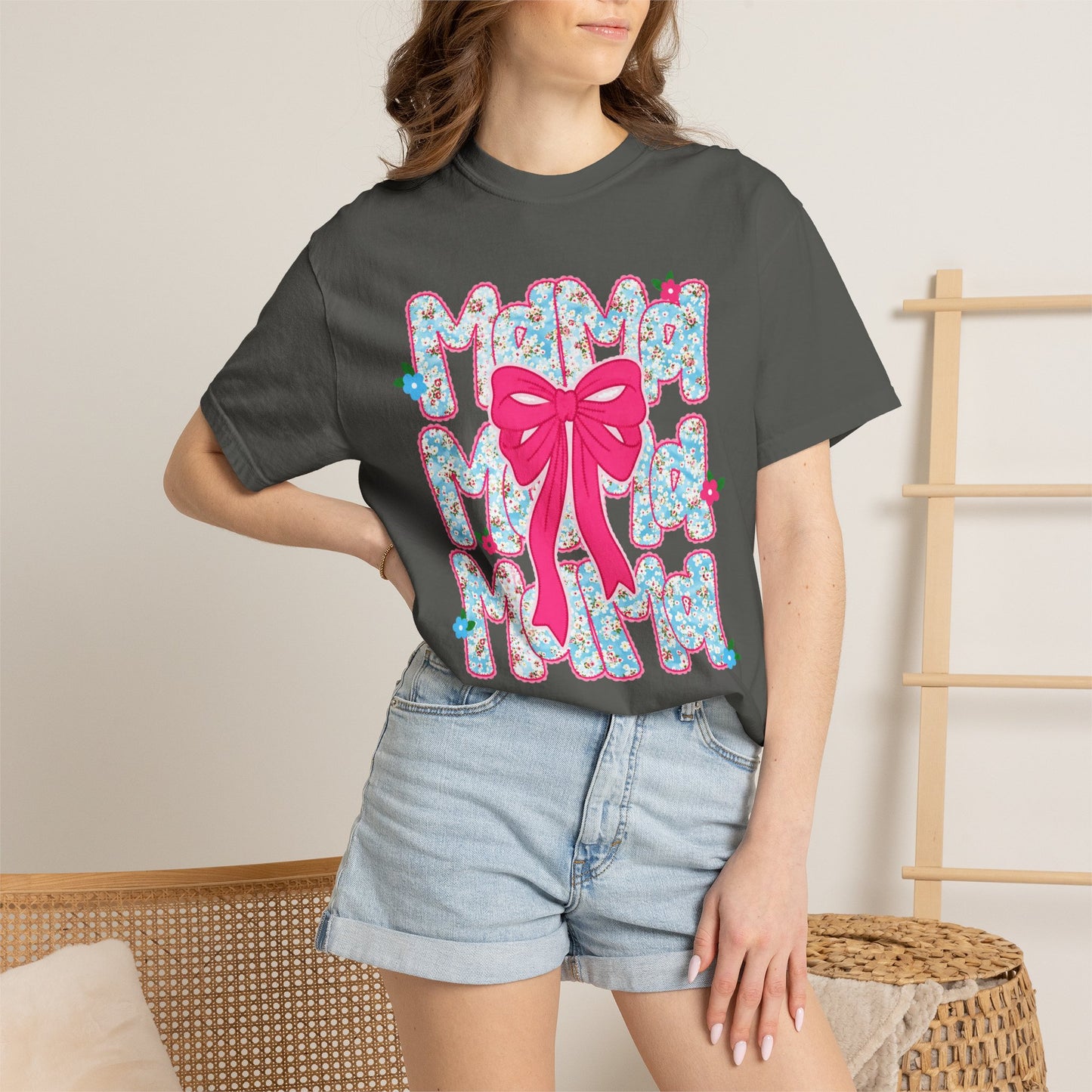 Hydrangea Mama Floral Bow T-Shirt — Cute Mom Graphic Tee for Mother’s Day