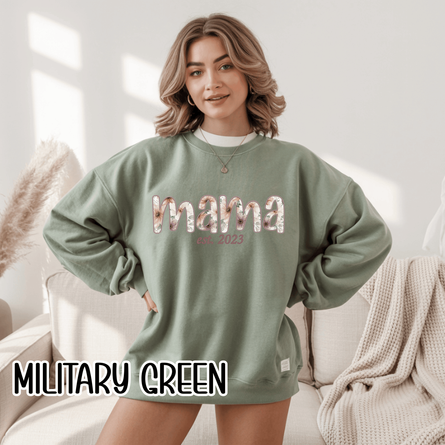 Personalized Mama Sweatshirt • Floral Mama with EST Year • Custom Kids Names Sleeve • Spring Wildflower Mom Crewneck
