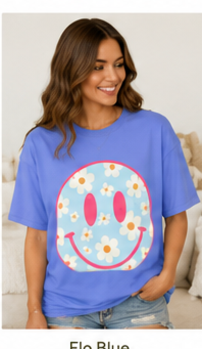 Preppy Smiley Face Shirt • Colorful Summer Graphic Tee • Happy Face Comfort Colors Shirt • Retro Smiley Tee • Cute Beach Shirt • Trendy Women's T-Shirt