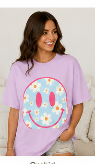 Preppy Smiley Face Shirt • Colorful Summer Graphic Tee • Happy Face Comfort Colors Shirt • Retro Smiley Tee • Cute Beach Shirt • Trendy Women's T-Shirt