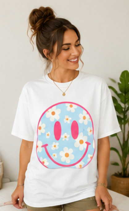 Preppy Smiley Face Shirt • Colorful Summer Graphic Tee • Happy Face Comfort Colors Shirt • Retro Smiley Tee • Cute Beach Shirt • Trendy Women's T-Shirt