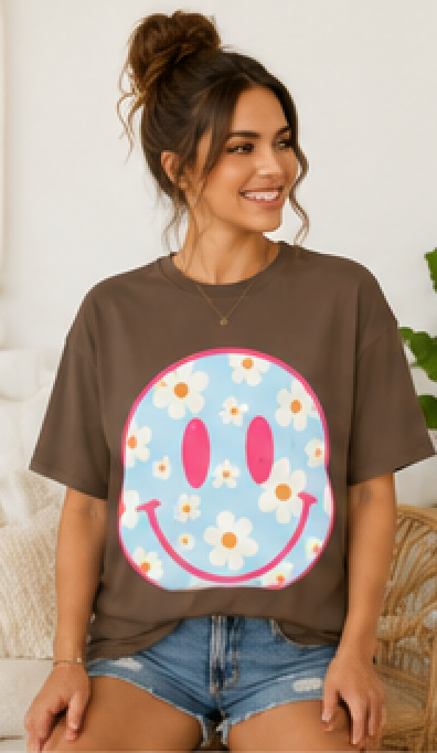 Preppy Smiley Face Shirt • Colorful Summer Graphic Tee • Happy Face Comfort Colors Shirt • Retro Smiley Tee • Cute Beach Shirt • Trendy Women's T-Shirt