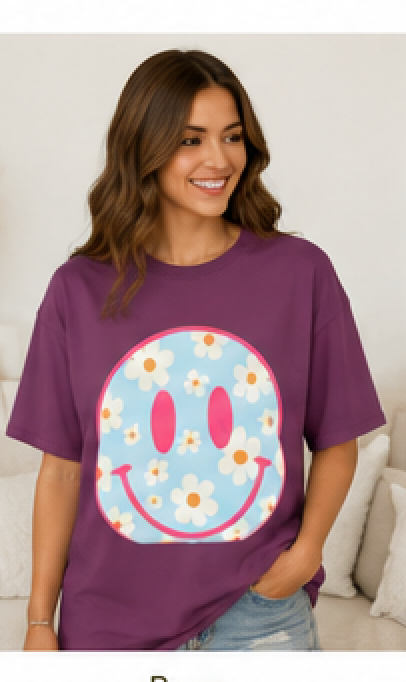 Preppy Smiley Face Shirt • Colorful Summer Graphic Tee • Happy Face Comfort Colors Shirt • Retro Smiley Tee • Cute Beach Shirt • Trendy Women's T-Shirt