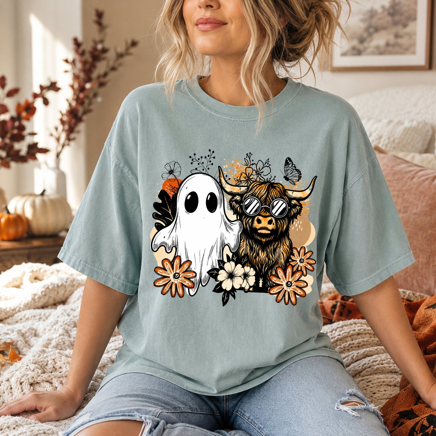 Halloween Ghost & Highland Cow T-Shirt — Cute Spooky Farm Animal Tee