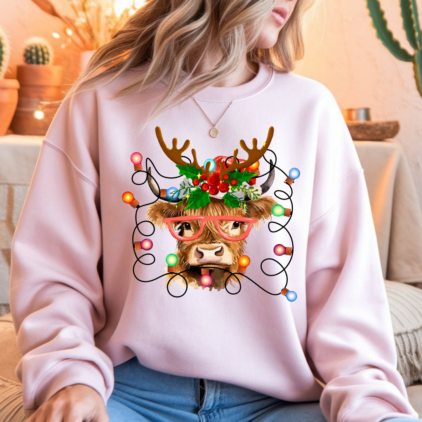 Christmas Highland Cow Crewneck Reindeer Sweatshirt – Festive Holiday Lights Design