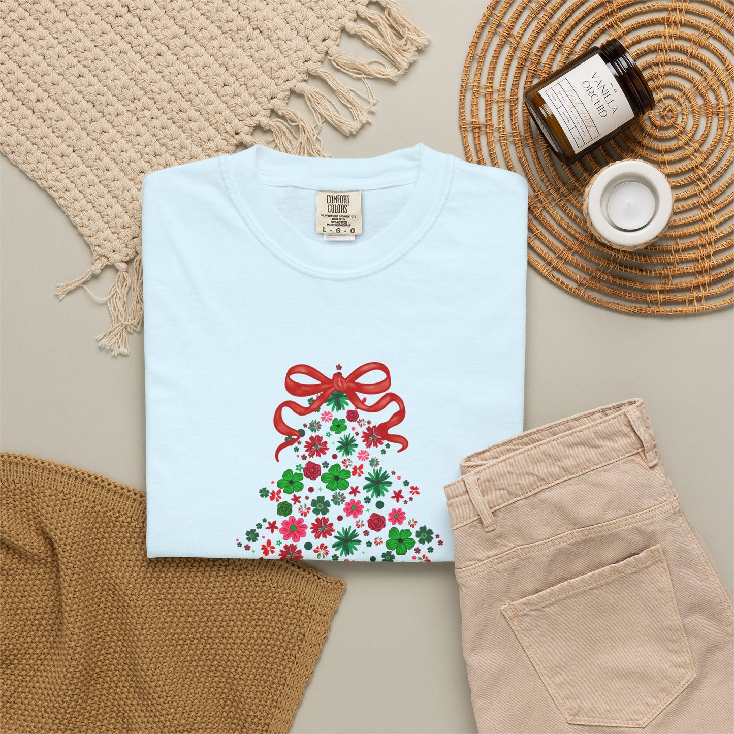 Merry & Bright Christmas Tree Shirt • Floral Christmas Tree Tee • Cute Pink & Green Holiday T-Shirt • Comfort Colors Christmas Shirt • Women's Christmas Tee