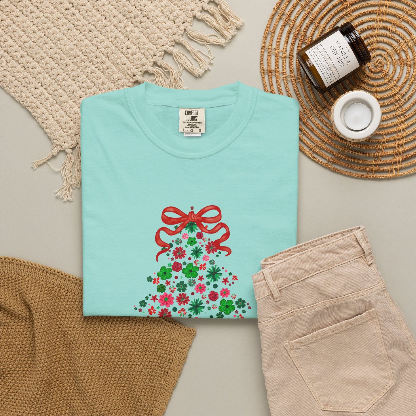 Merry & Bright Christmas Tree Shirt • Floral Christmas Tree Tee • Cute Pink & Green Holiday T-Shirt • Comfort Colors Christmas Shirt • Women's Christmas Tee