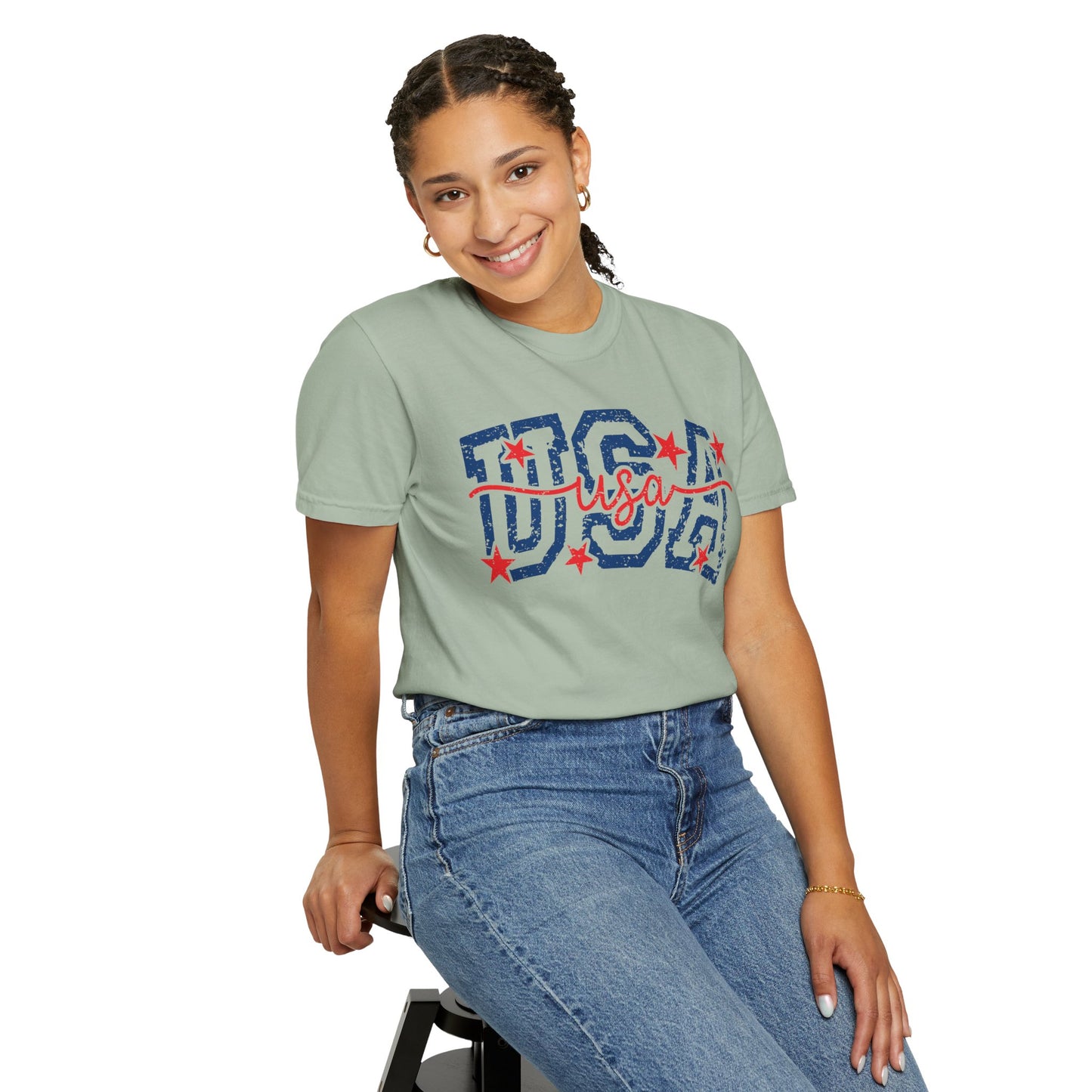 Retro USA Americana Mama Tee • Bold Patriotic Outfit Shirt • Vintage 4TH of July Script Summer Top