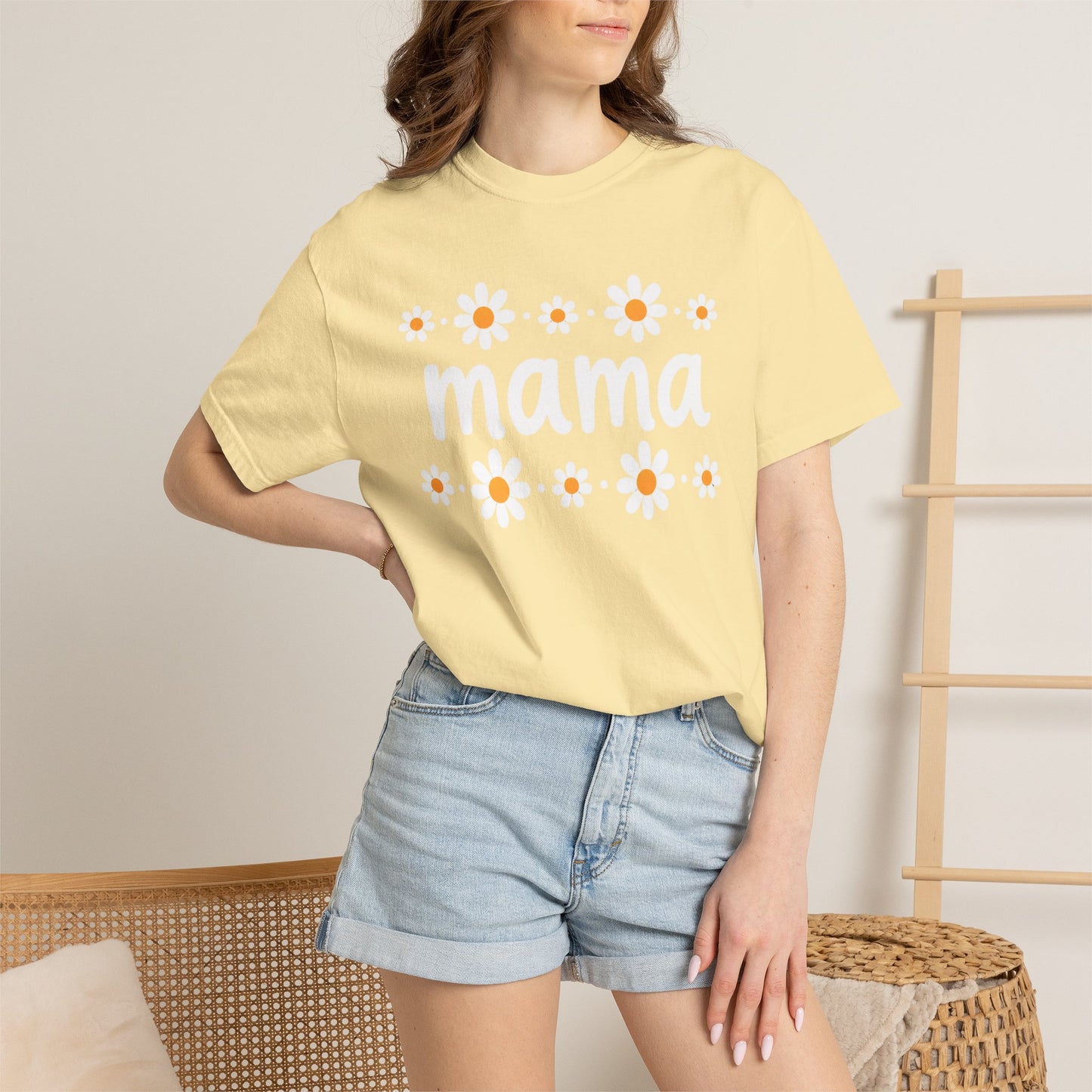 Retro Daisy Mama Tee • Floral Mama Shirt • Spring Boutique Mom Graphic Tee • Mother’s Day Gift Shirt